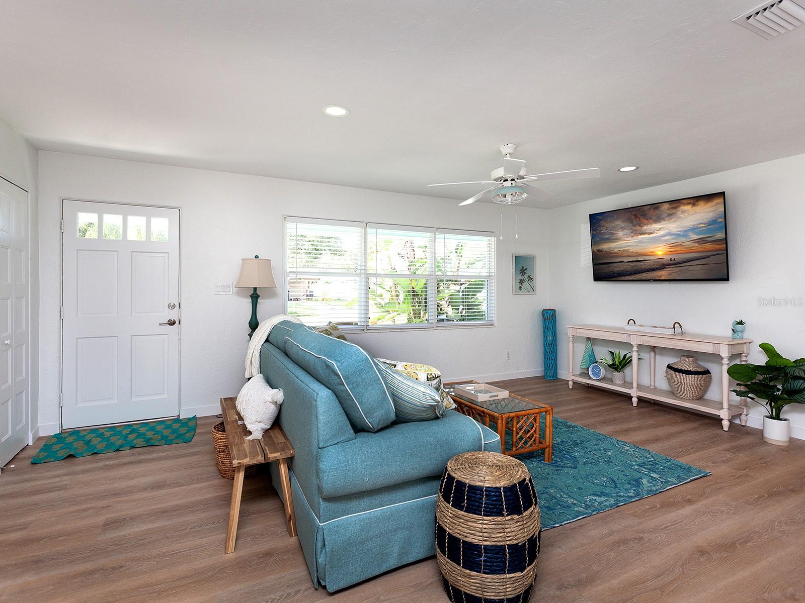 3049 WOOD ST — photo 16