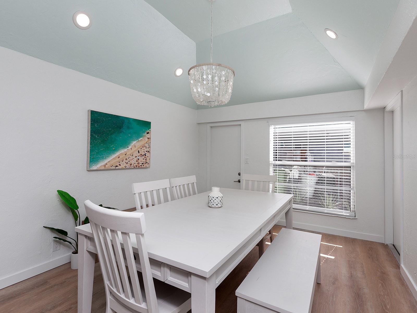 3049 WOOD ST — photo 14