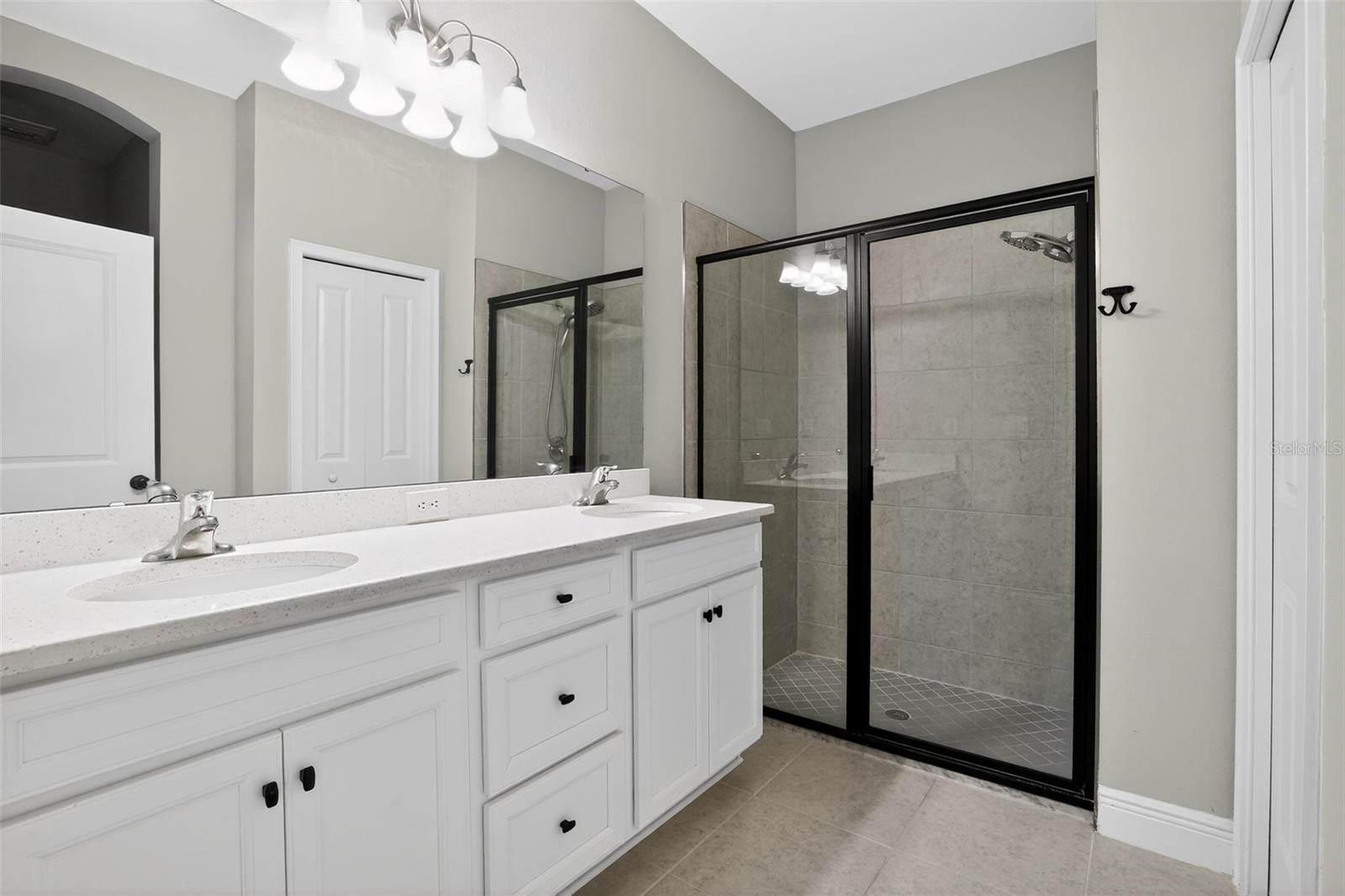 8131 TEA OLIVE TER — photo 16