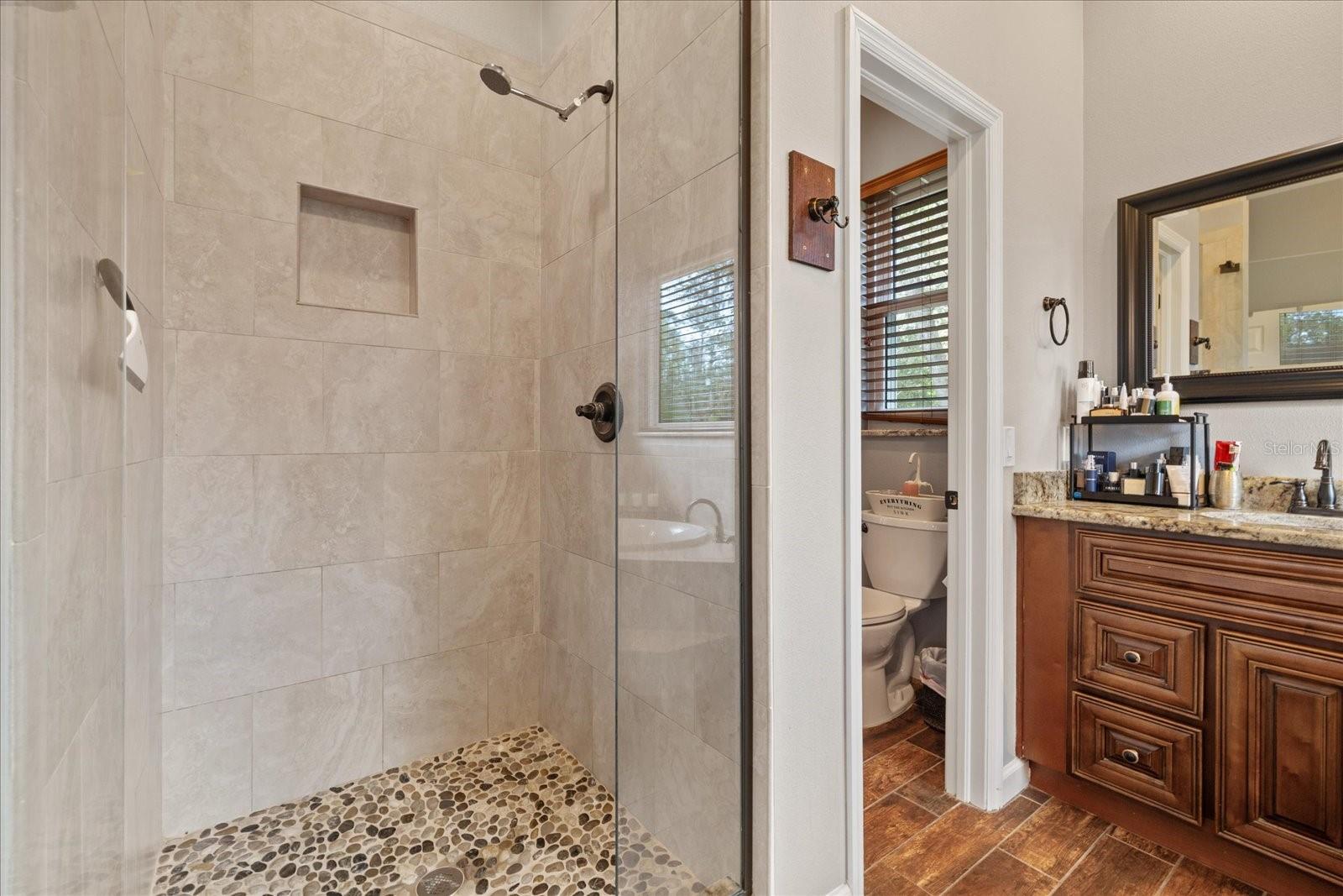 27625 LINCOLN PL — photo 39