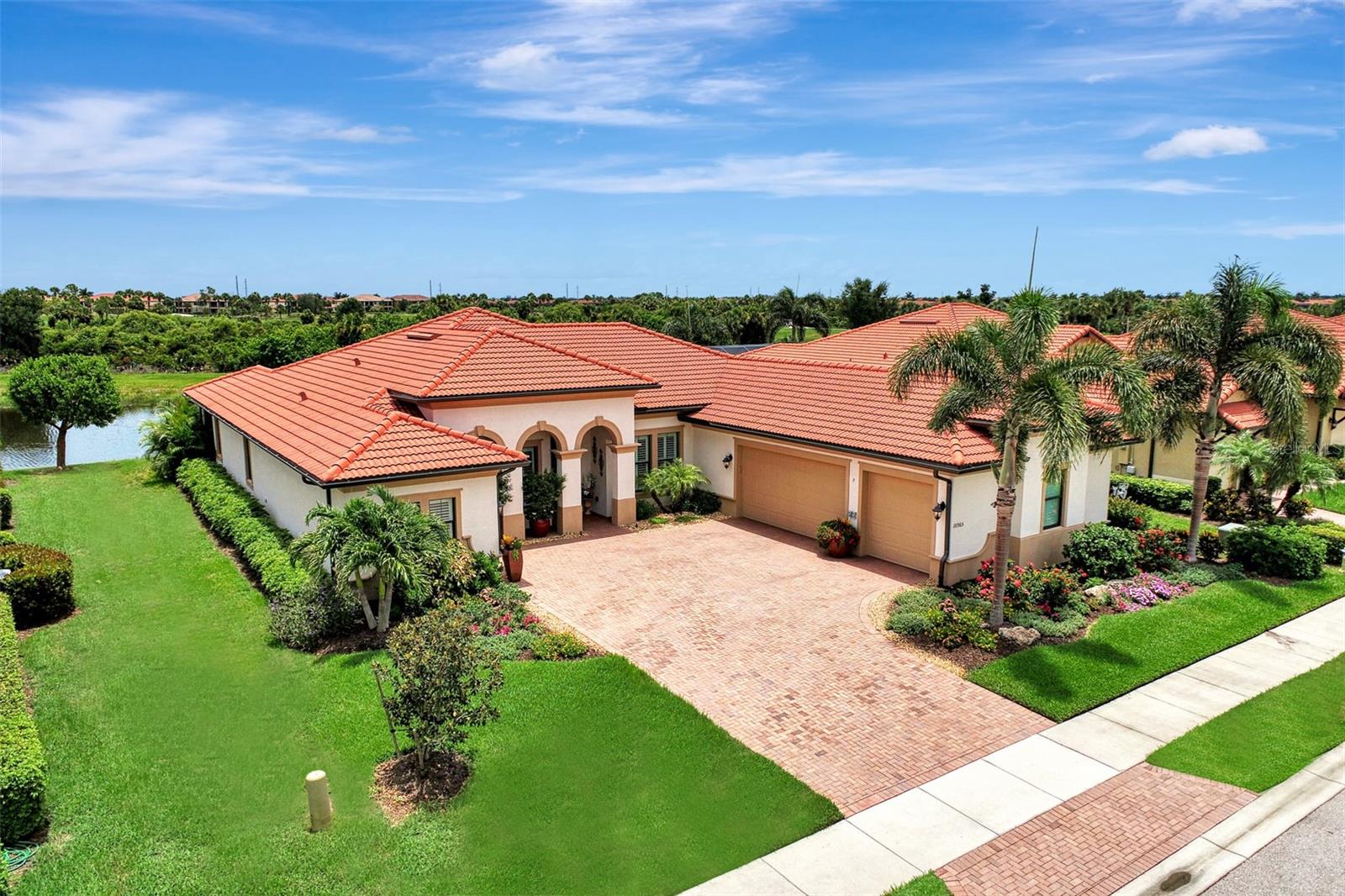 10965 BULLRUSH DR — photo 2