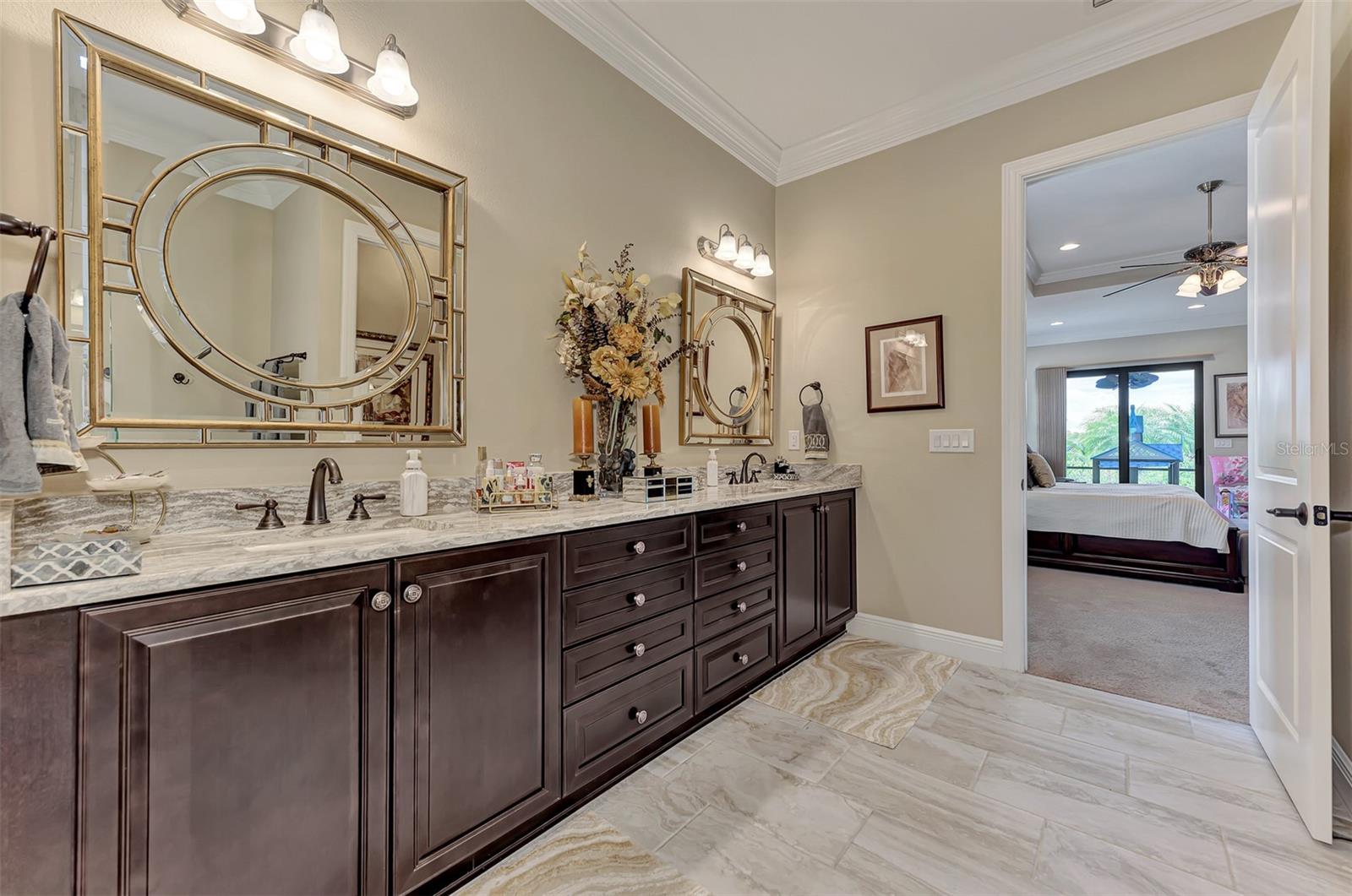 10965 BULLRUSH DR — photo 35