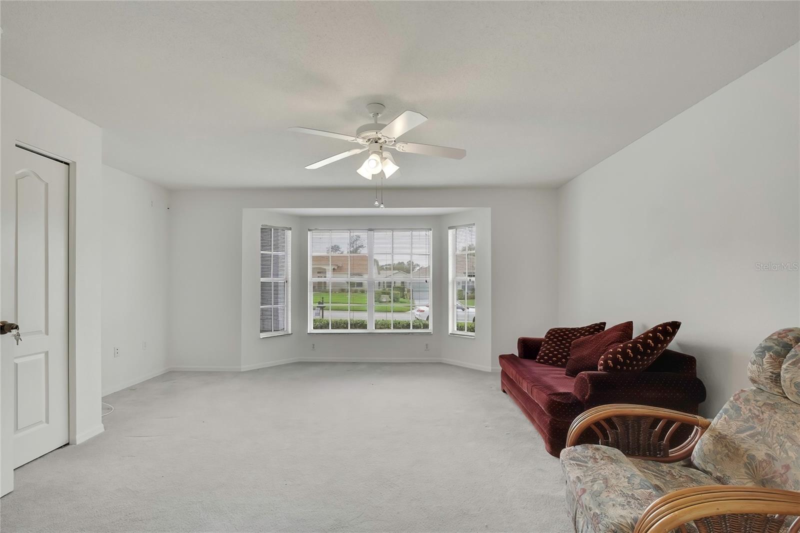 11203 SUN TREE RD — photo 28