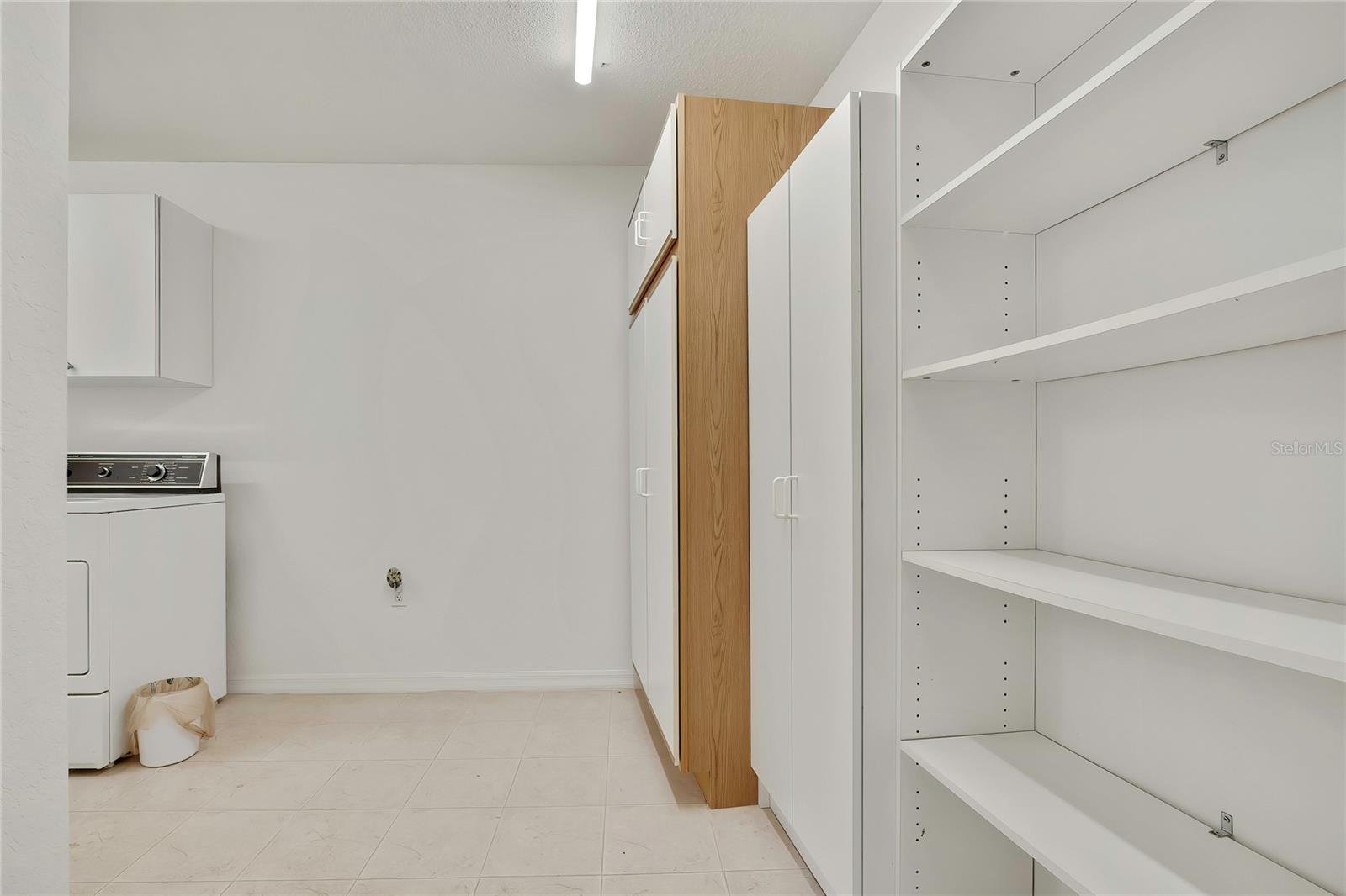 11203 SUN TREE RD — photo 22