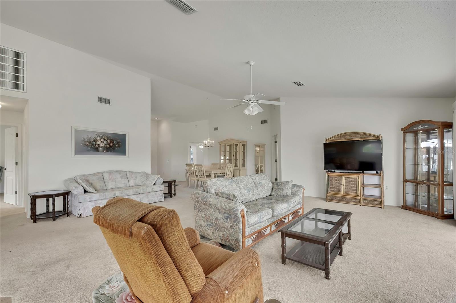 11203 SUN TREE RD — photo 8