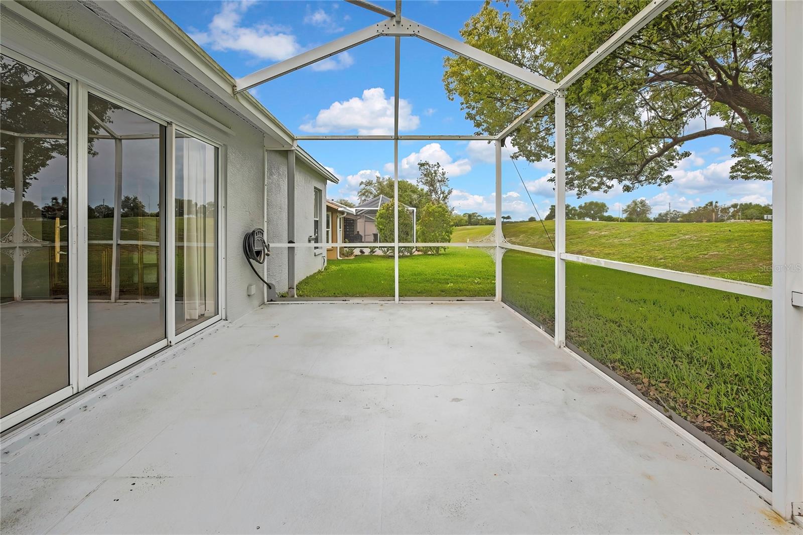 11203 SUN TREE RD — photo 36