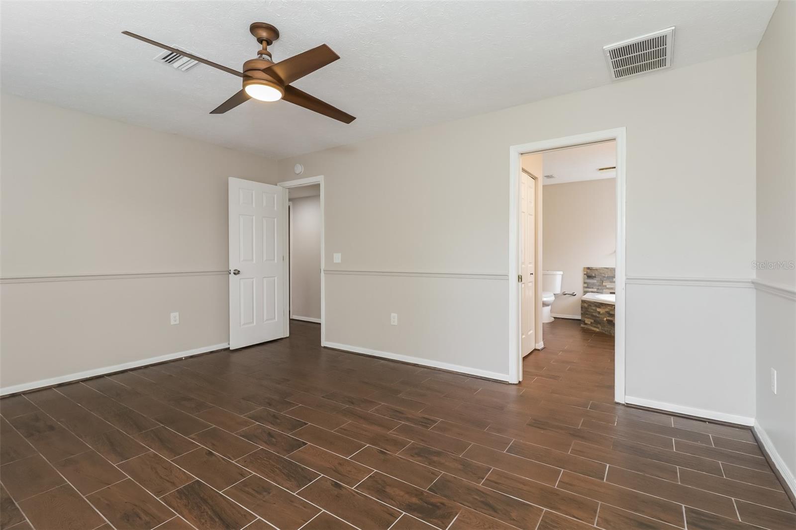 10832 NEW BRIGHTON CT — photo 13