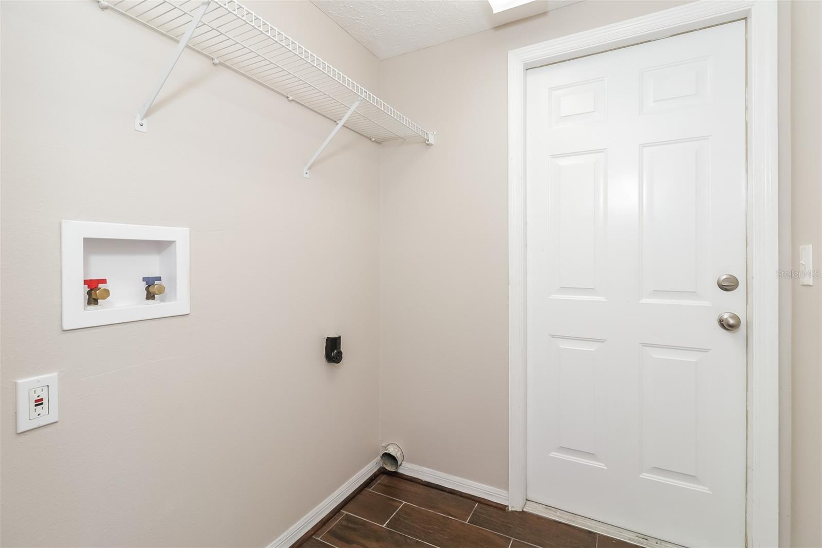 10832 NEW BRIGHTON CT — photo 10