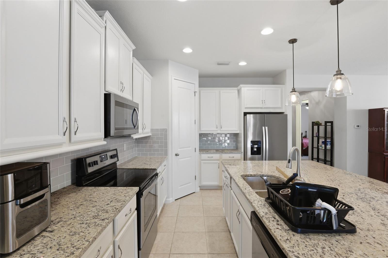 11929 TAPESTRY LN — photo 8