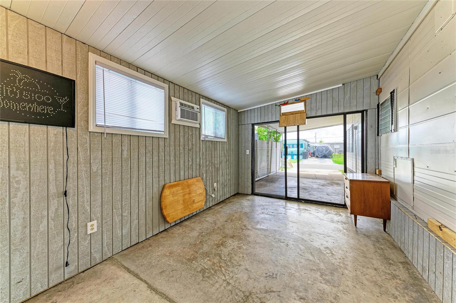 709 50TH AVENUE TER W — photo 29