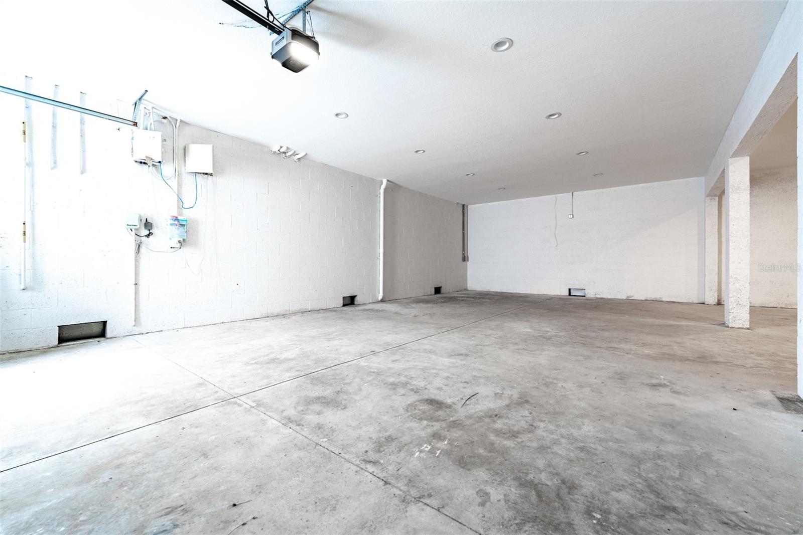 8717 DRIFTWOOD DR — photo 72