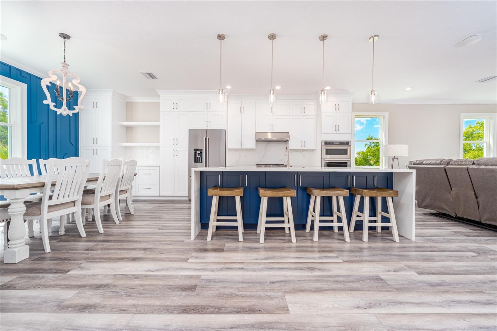 8717 DRIFTWOOD DR — photo 8