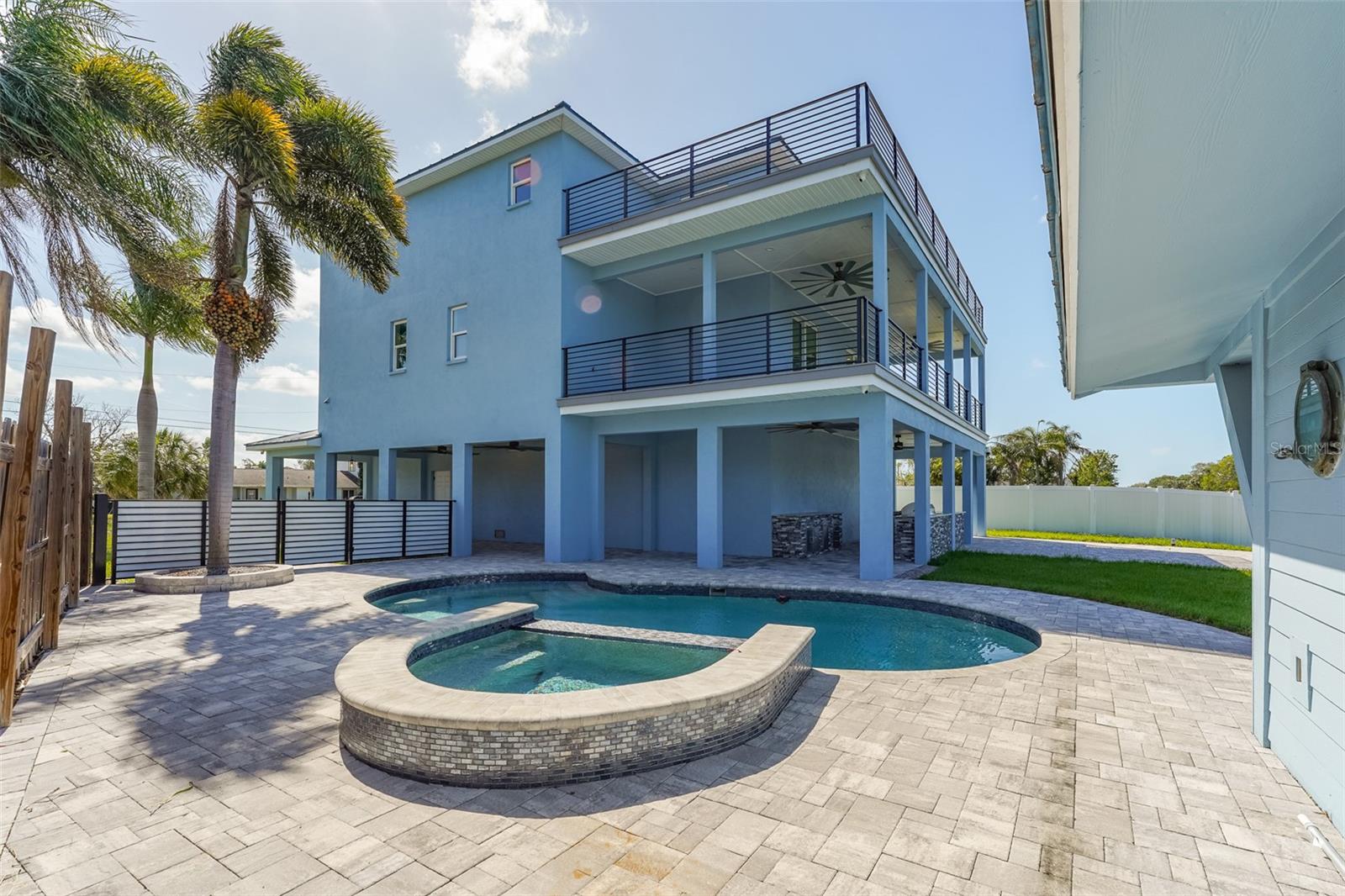 8717 DRIFTWOOD DR — photo 66