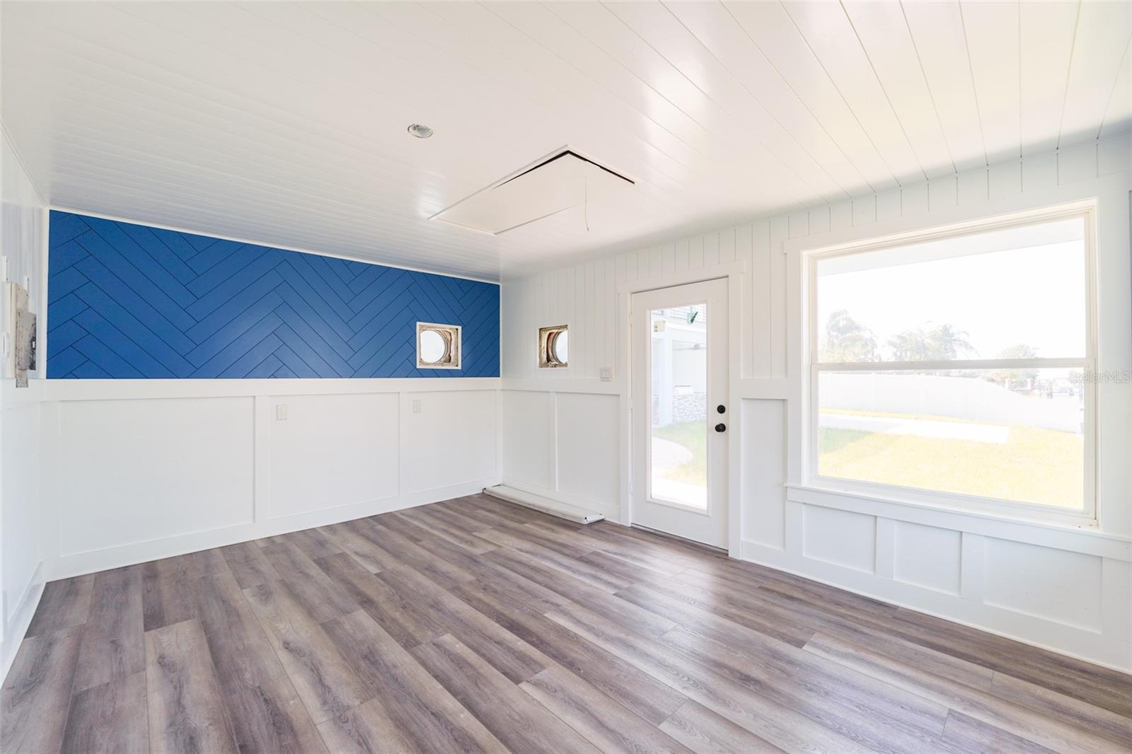 8717 DRIFTWOOD DR — photo 64