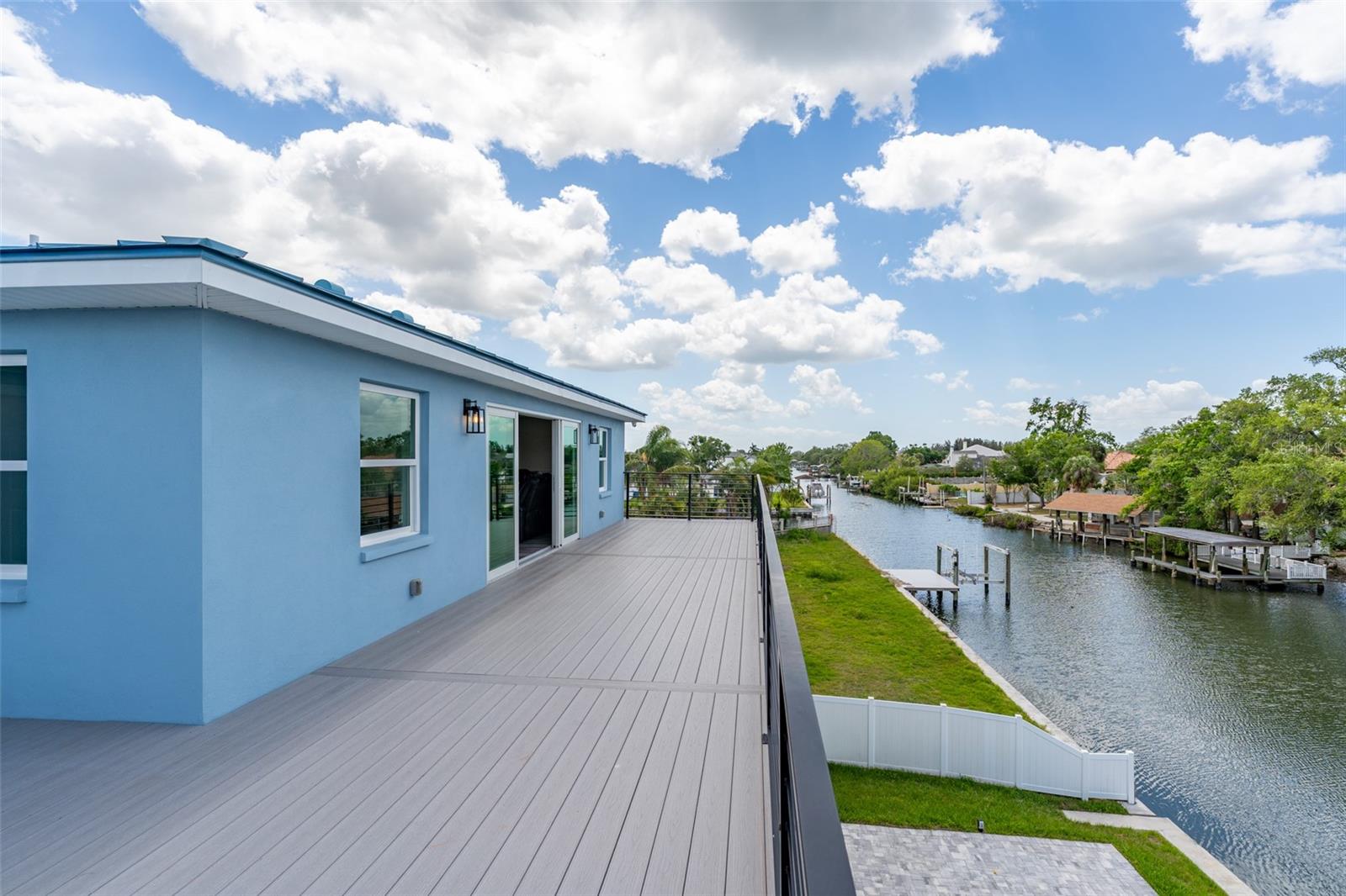 8717 DRIFTWOOD DR — photo 32