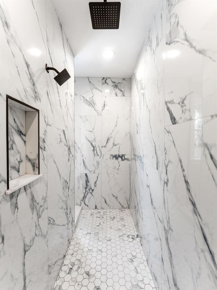 8717 DRIFTWOOD DR — photo 23