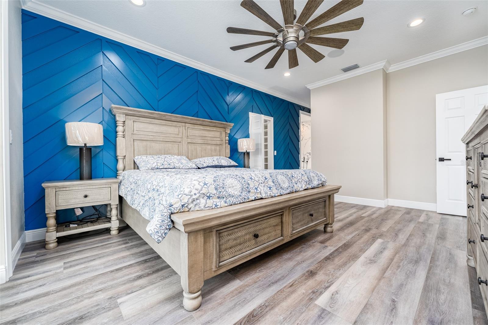 8717 DRIFTWOOD DR — photo 17