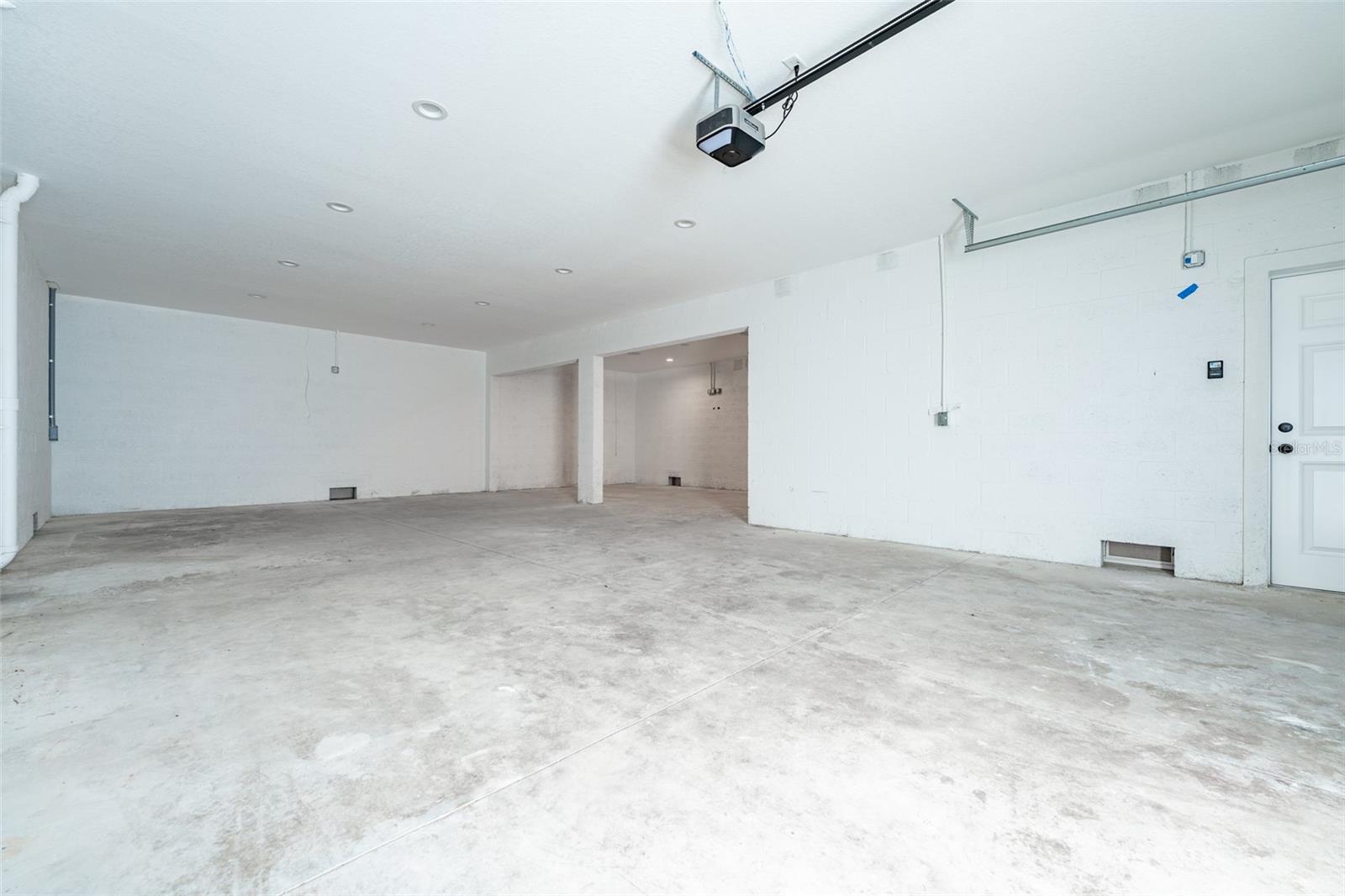 8717 DRIFTWOOD DR — photo 71