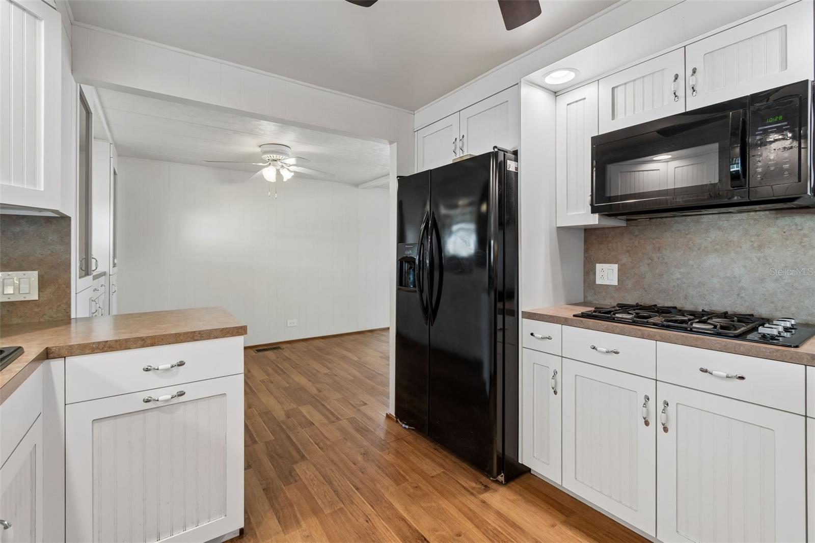 12651 SEMINOLE BLVD #15I — photo 11