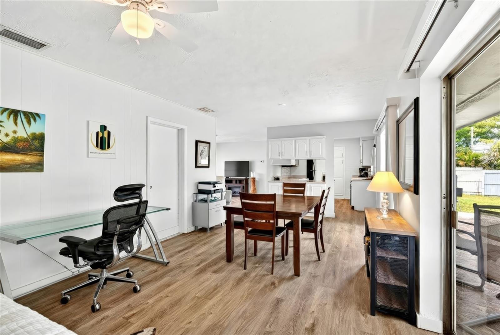 1565 S EVERGREEN AVE — photo 6