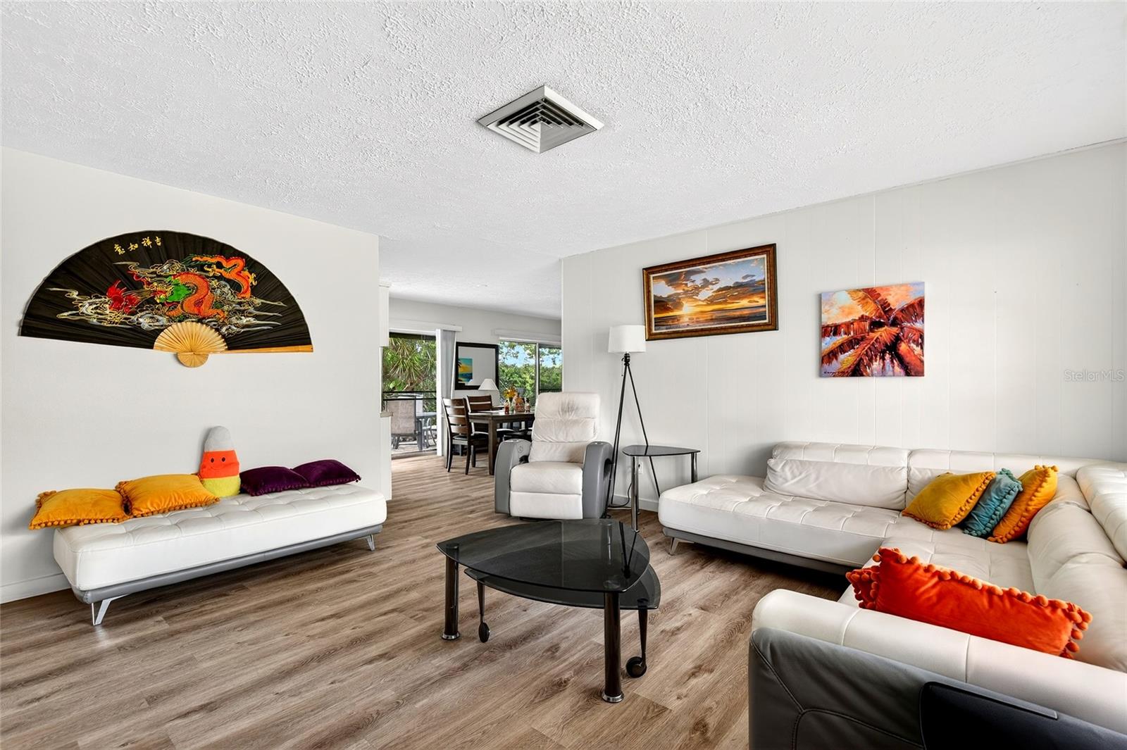 1565 S EVERGREEN AVE — photo 4