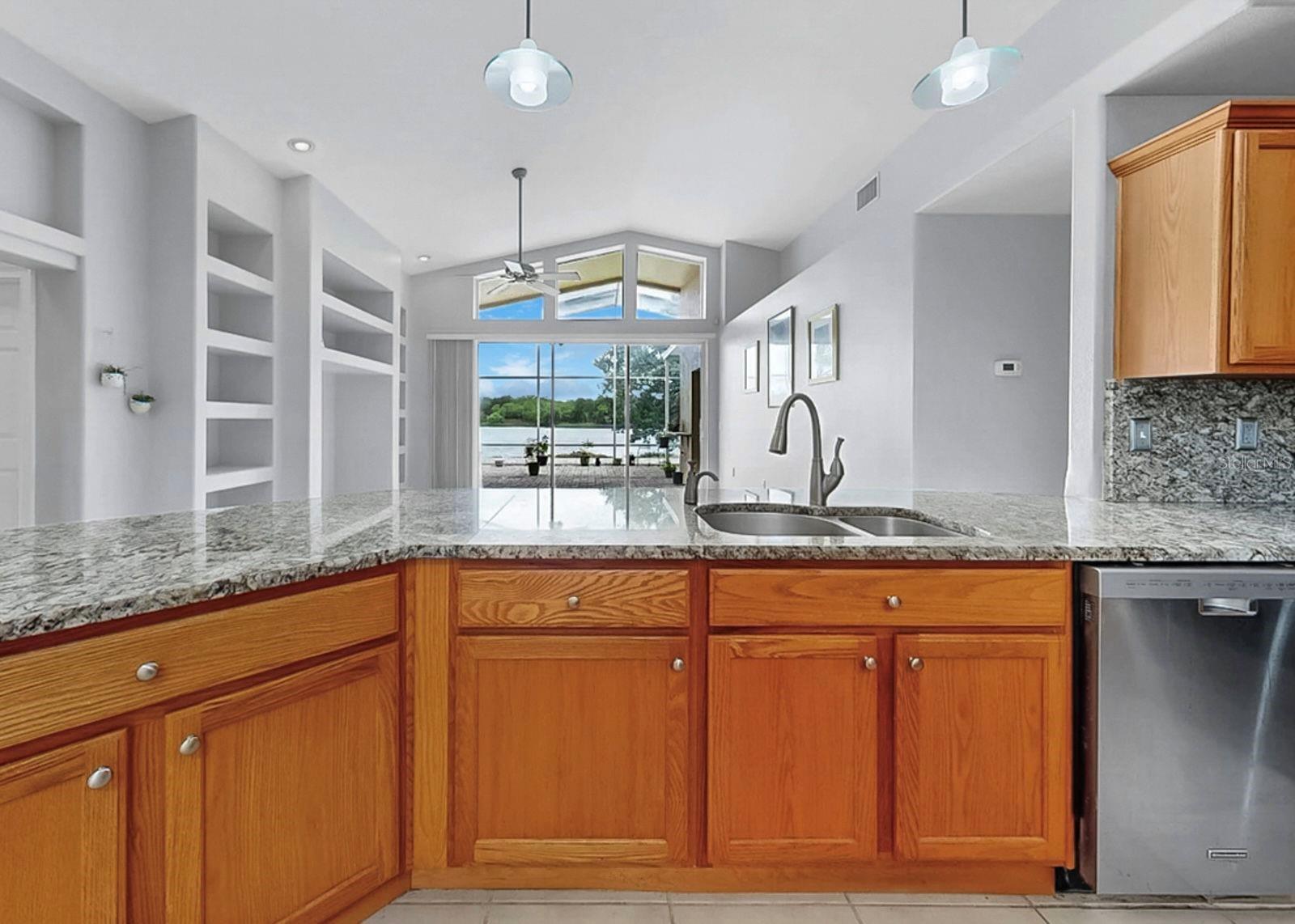 220 ROSANA DR — photo 14
