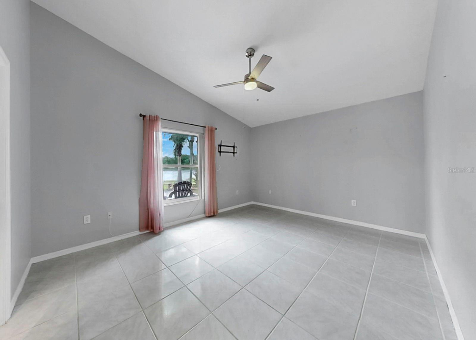 220 ROSANA DR — photo 21