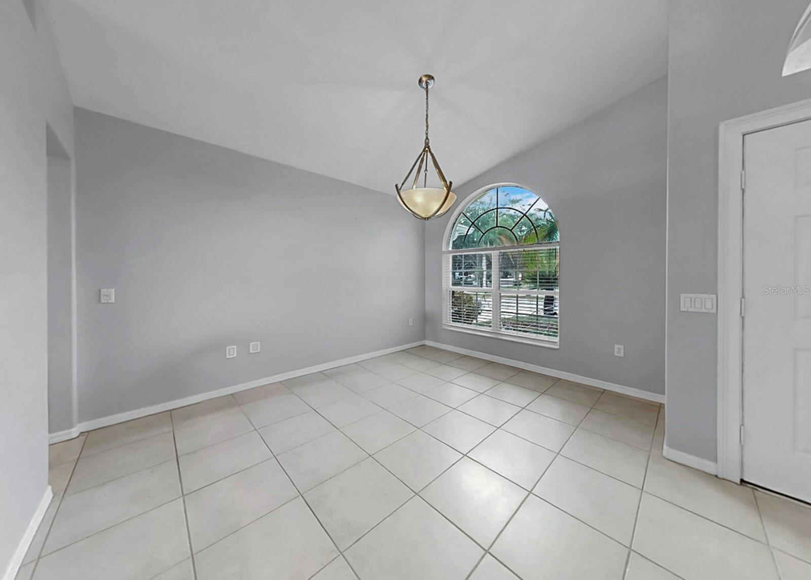 220 ROSANA DR — photo 18