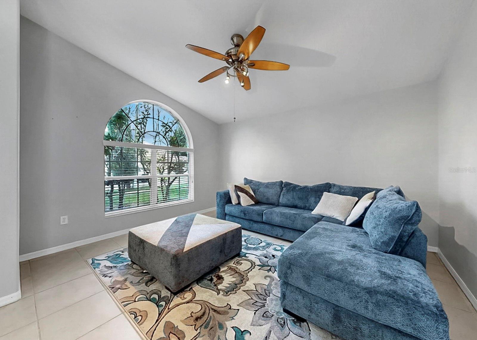 220 ROSANA DR — photo 20