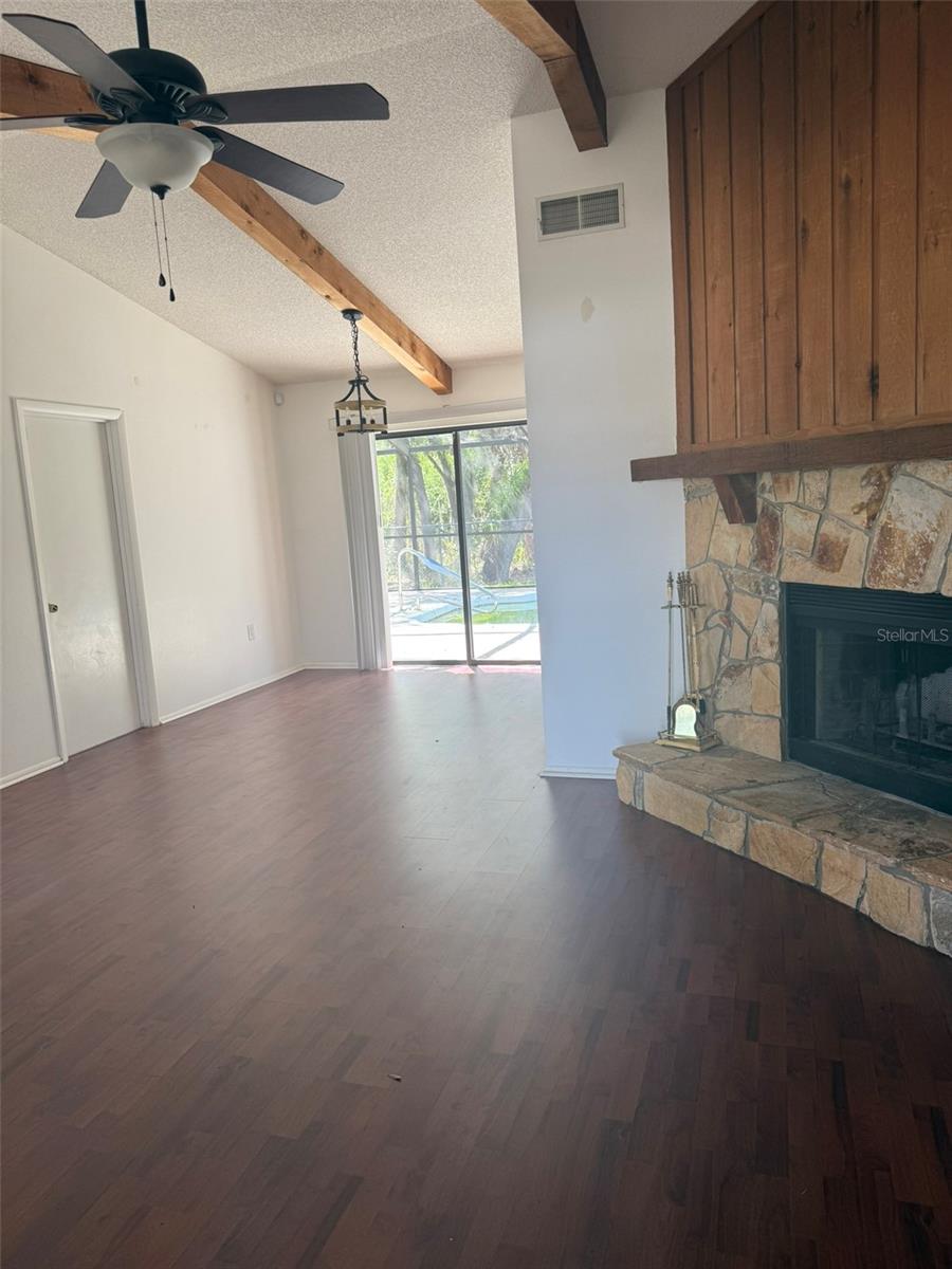 2332 SEWARD DR — photo 27
