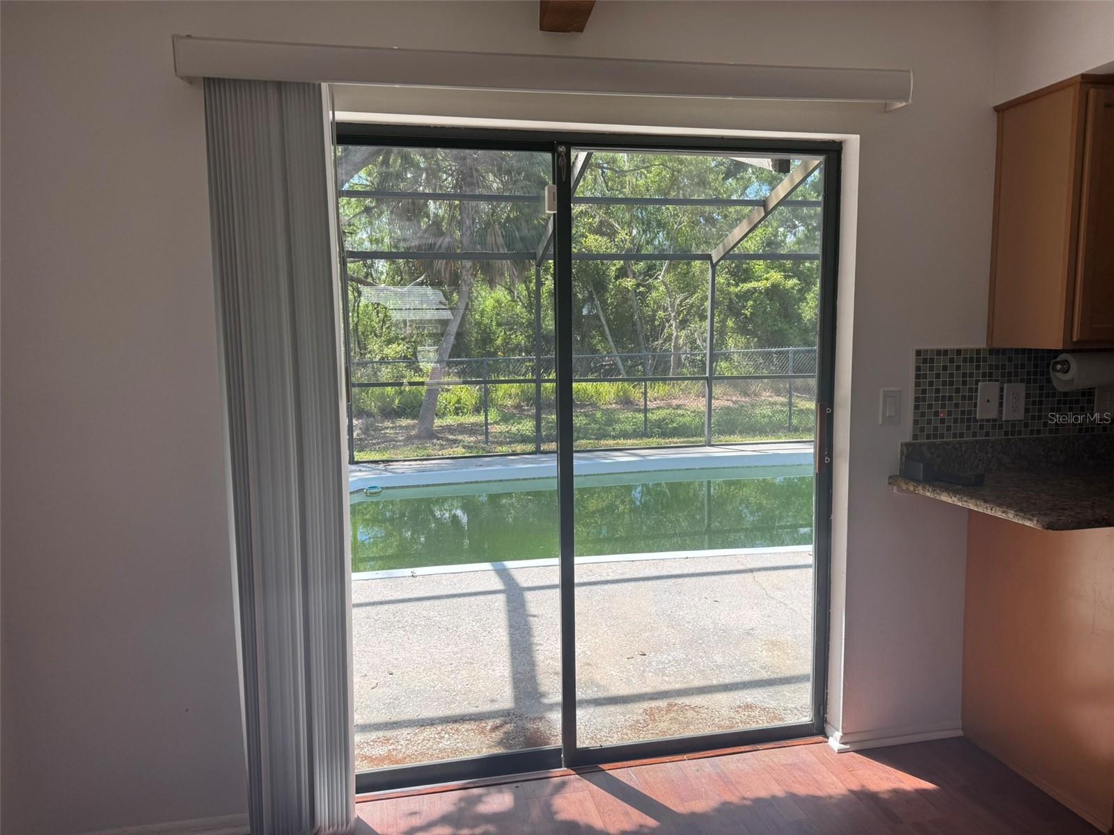 2332 SEWARD DR — photo 11