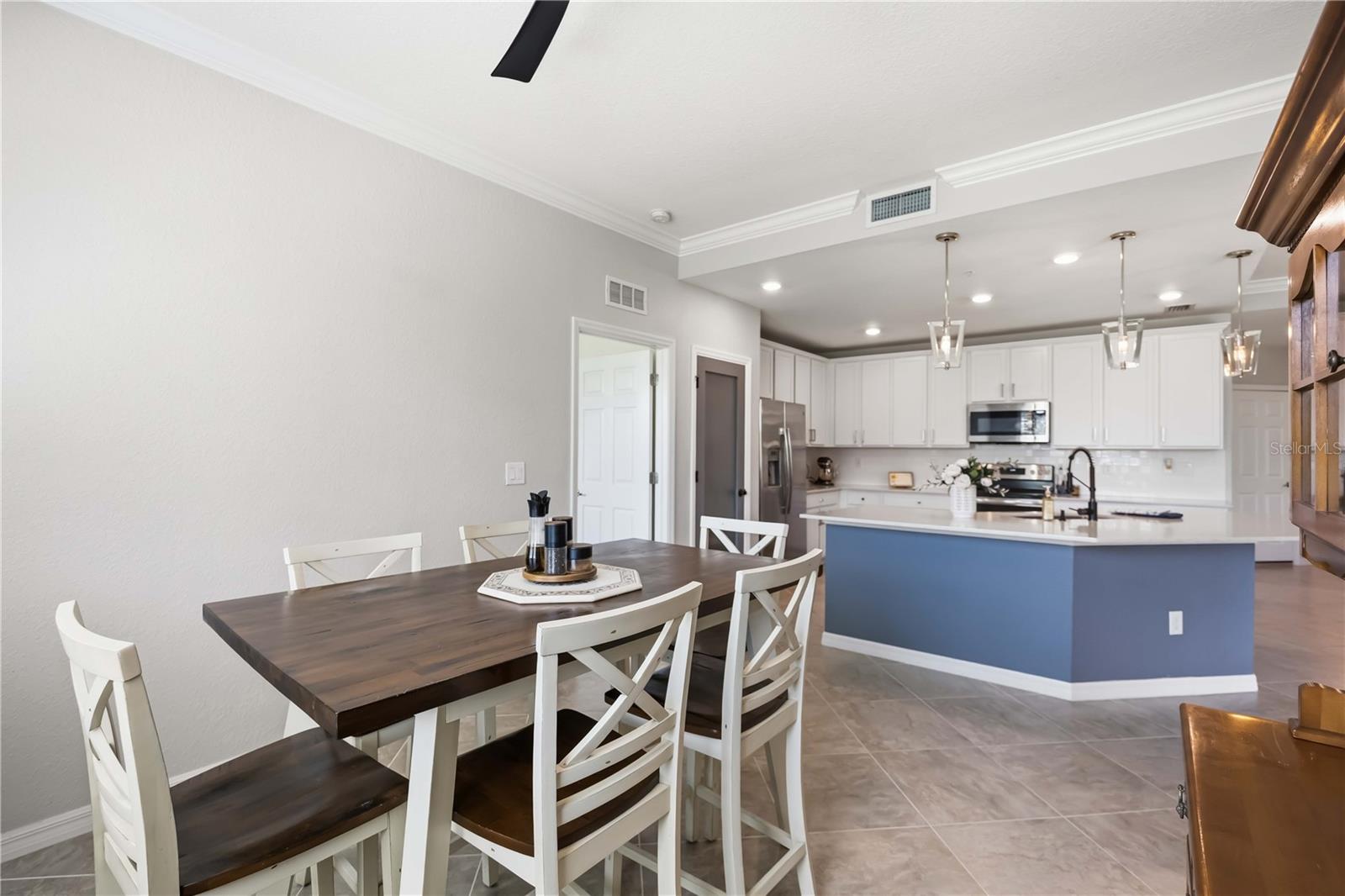 10055 CROOKED CREEK DR #102 — photo 21