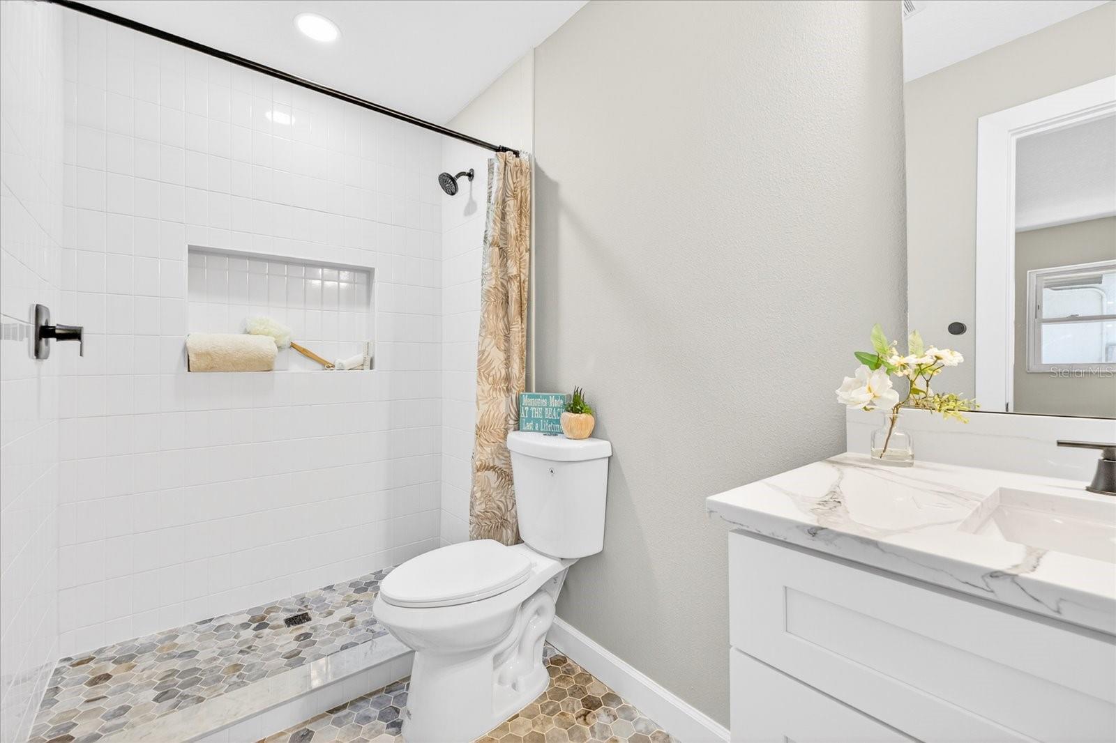 4980 GALLEON CT — photo 32