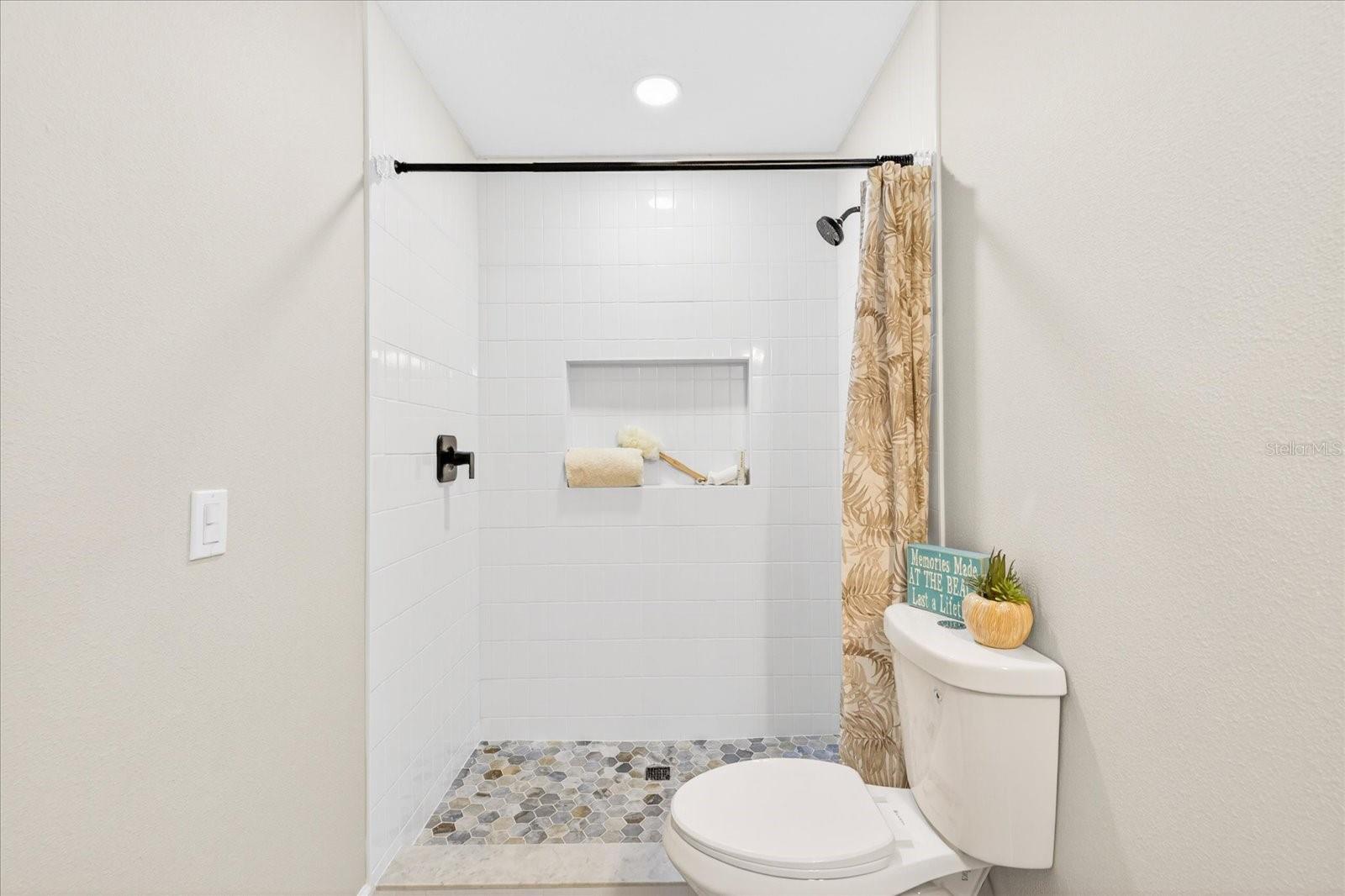 4980 GALLEON CT — photo 33