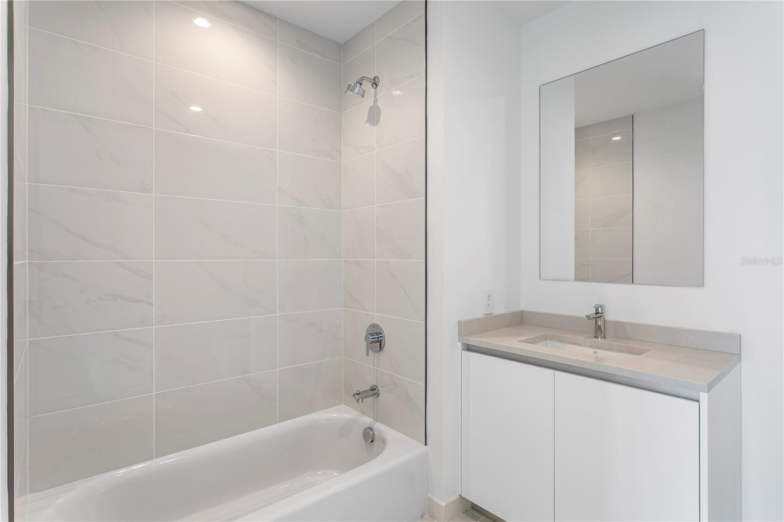 400 CENTRAL AVE #3005 — photo 33