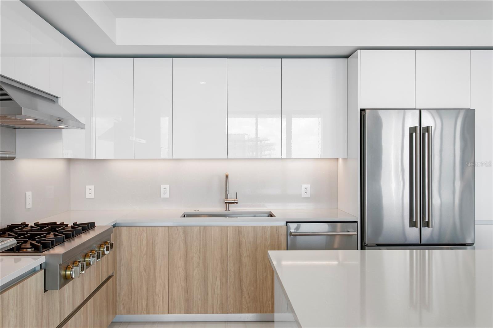 400 CENTRAL AVE #3005 — photo 19