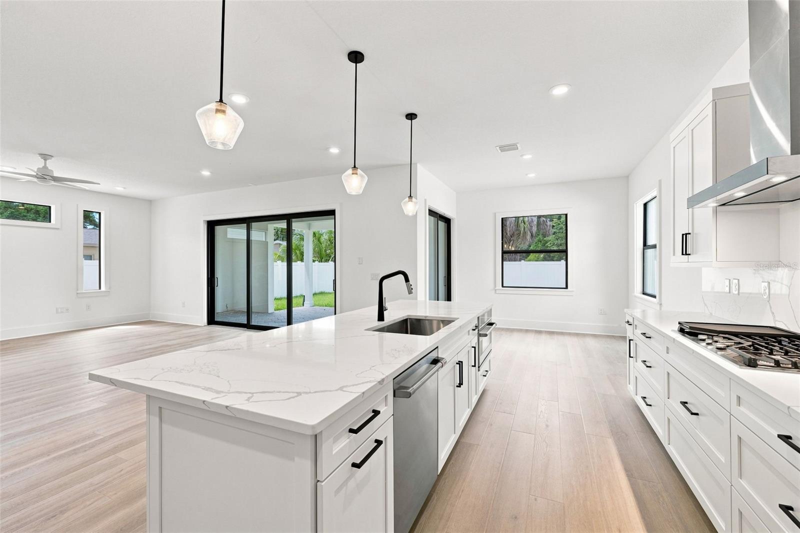 5407 S ELKINS AVE — photo 14