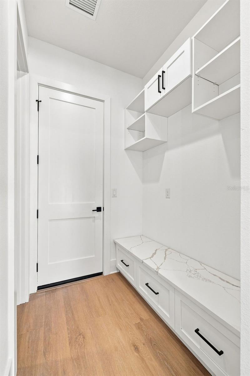 5407 S ELKINS AVE — photo 17