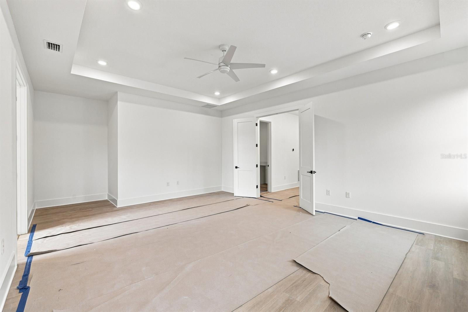 5407 S ELKINS AVE — photo 22