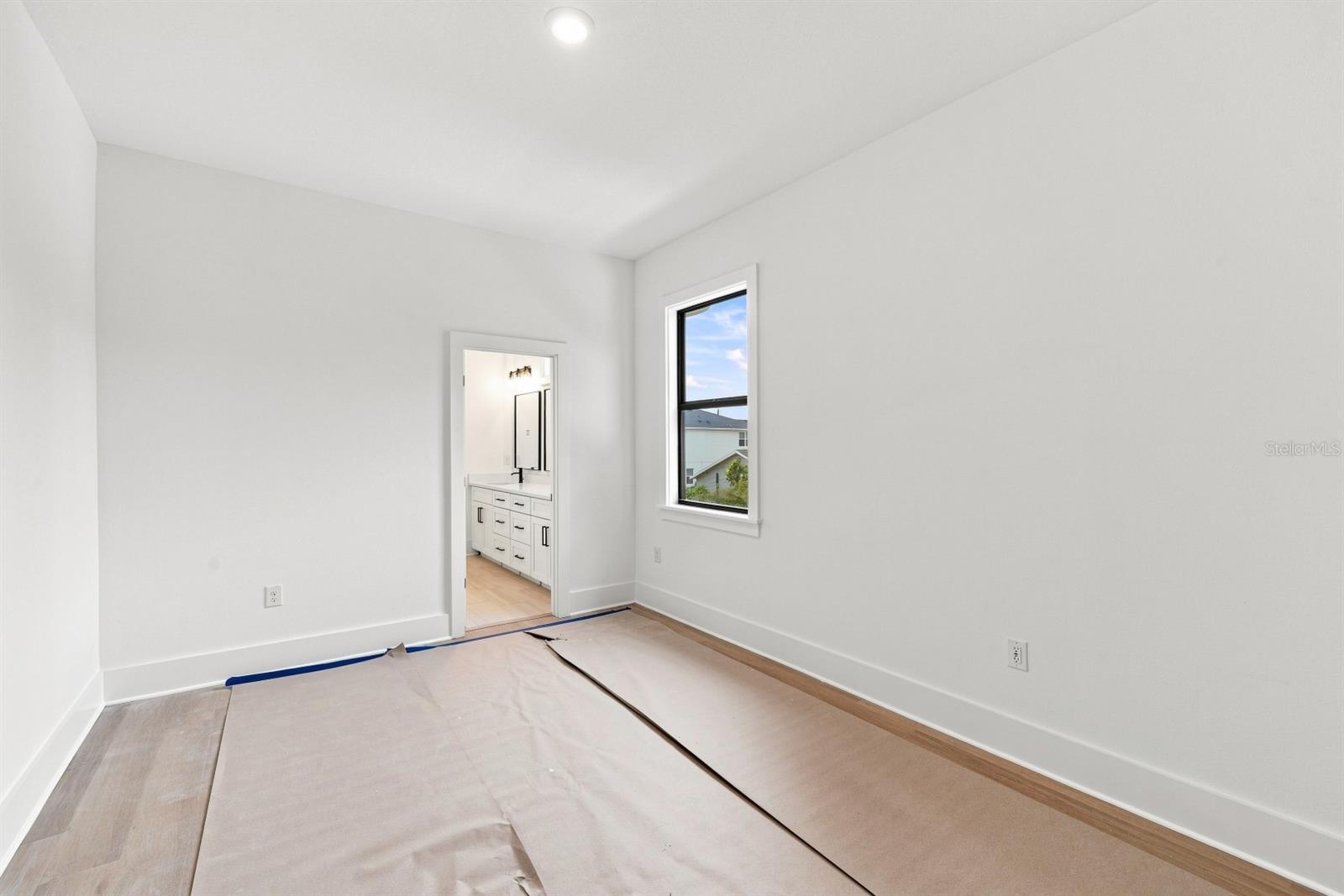 5407 S ELKINS AVE — photo 33