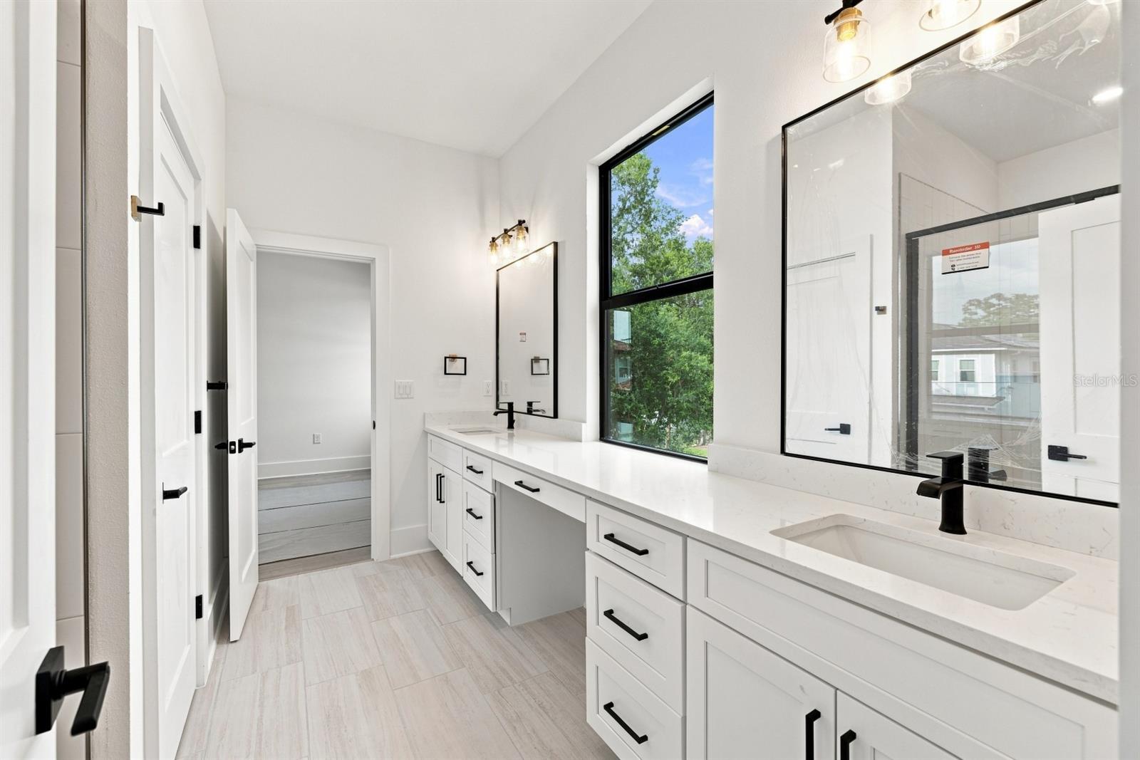 5407 S ELKINS AVE — photo 30