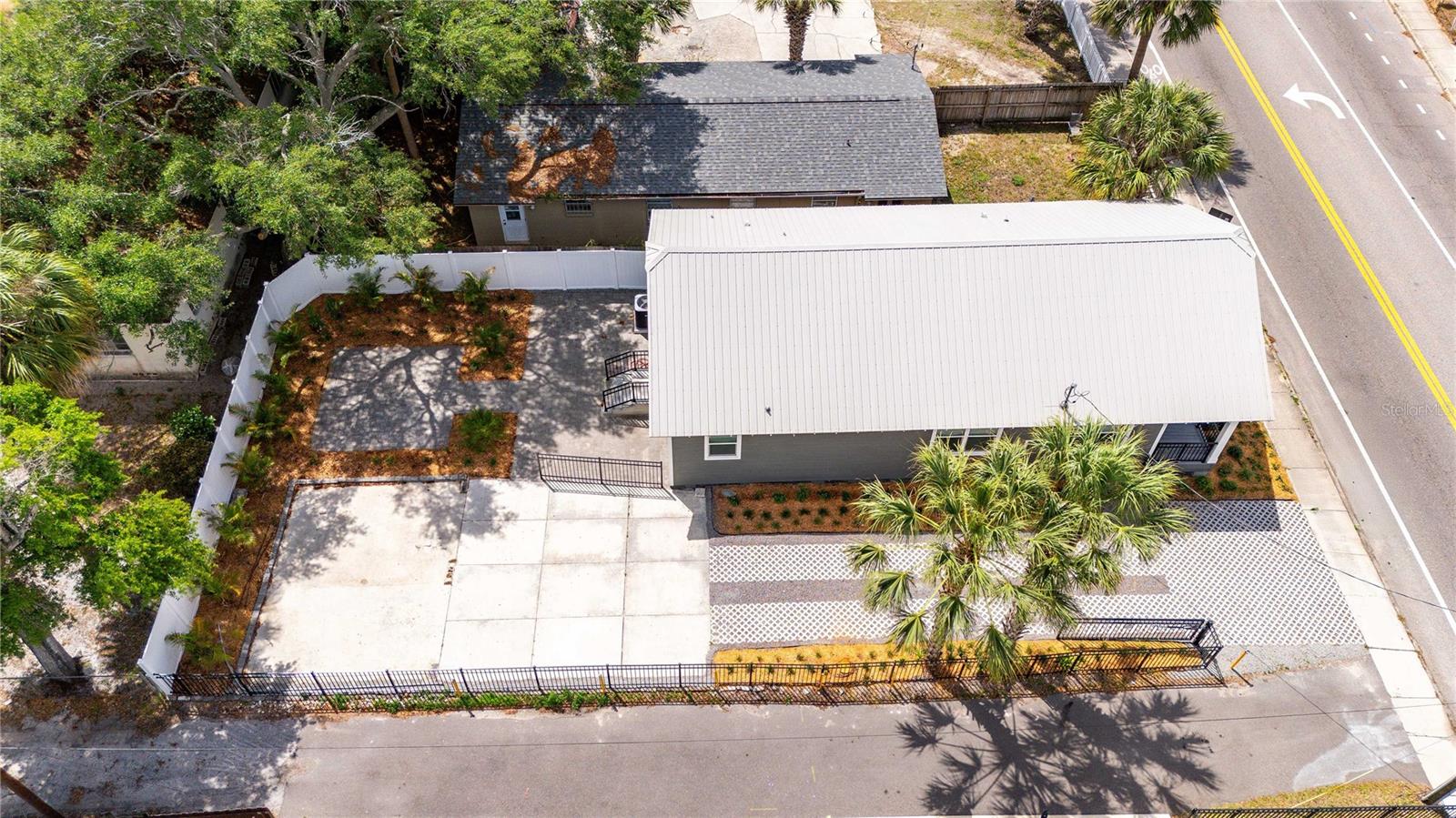 2203 N BOULEVARD — photo 47