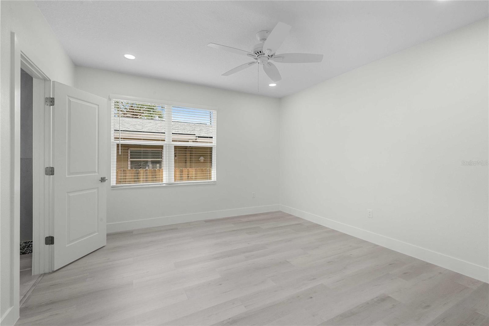 2203 N BOULEVARD — photo 31
