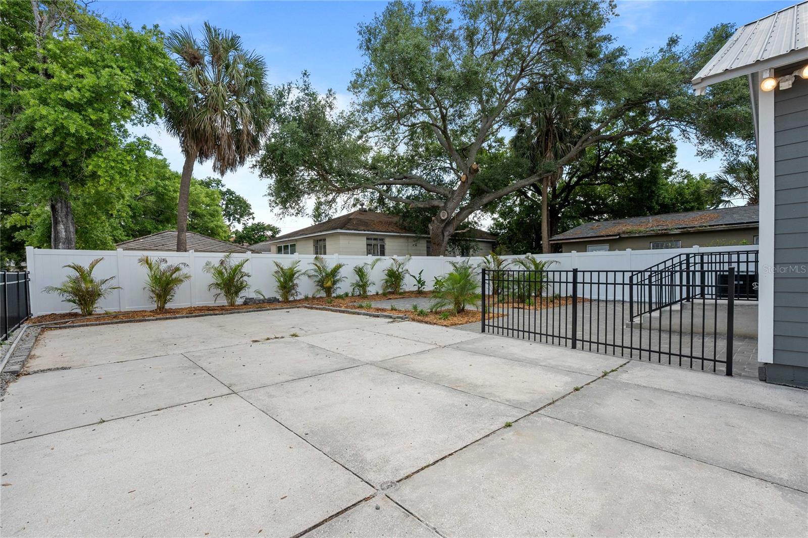 2203 N BOULEVARD — photo 7