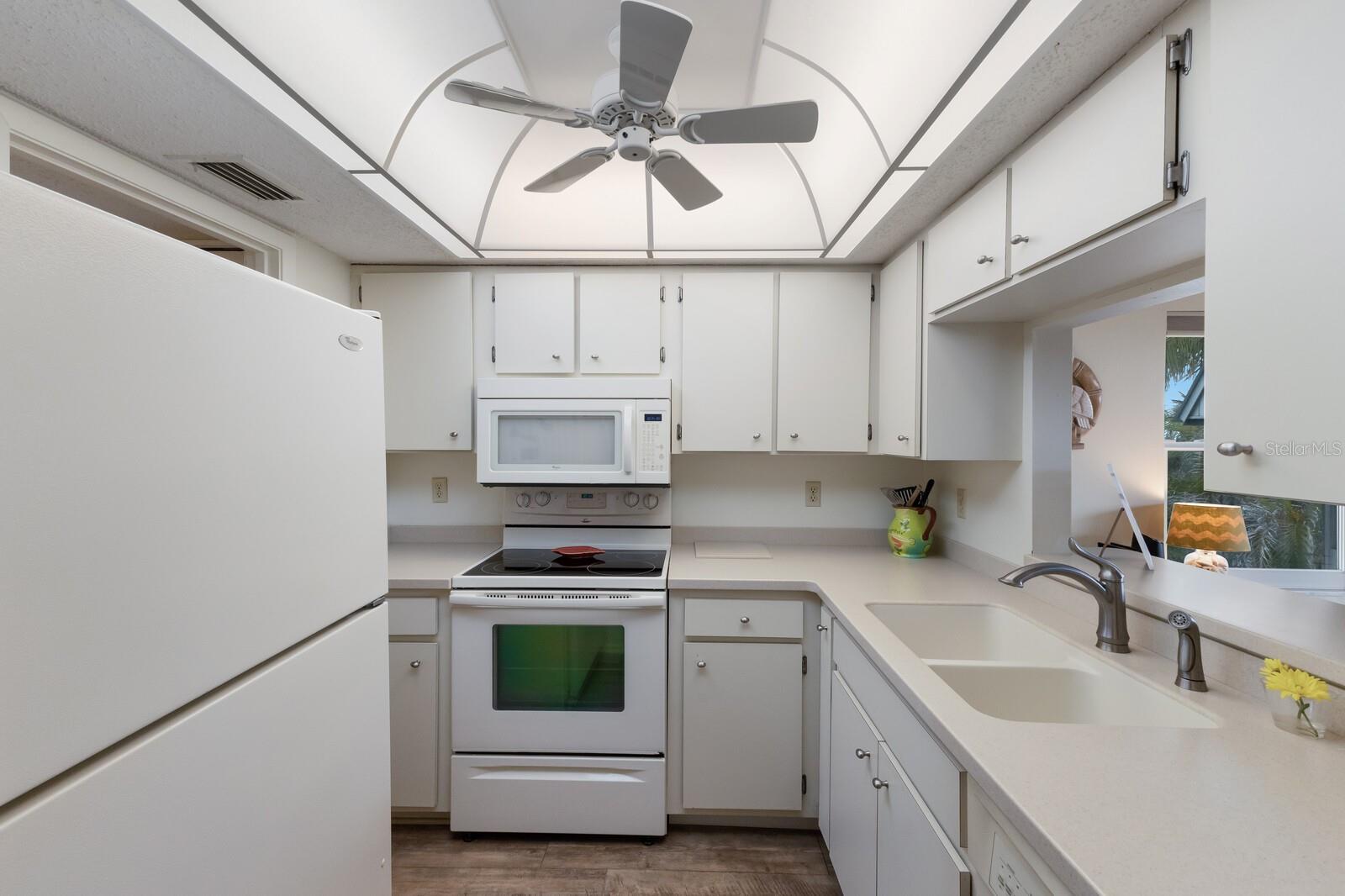 205 HIGHLAND AVE #2 — photo 13