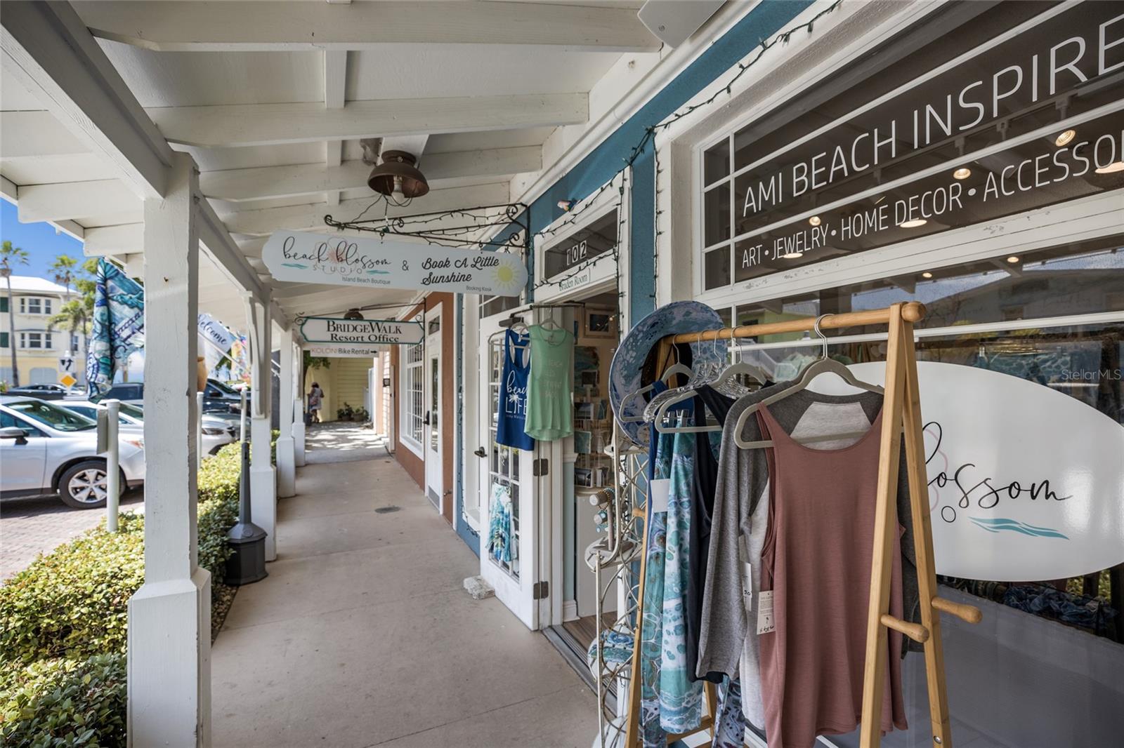 205 HIGHLAND AVE #2 — photo 40