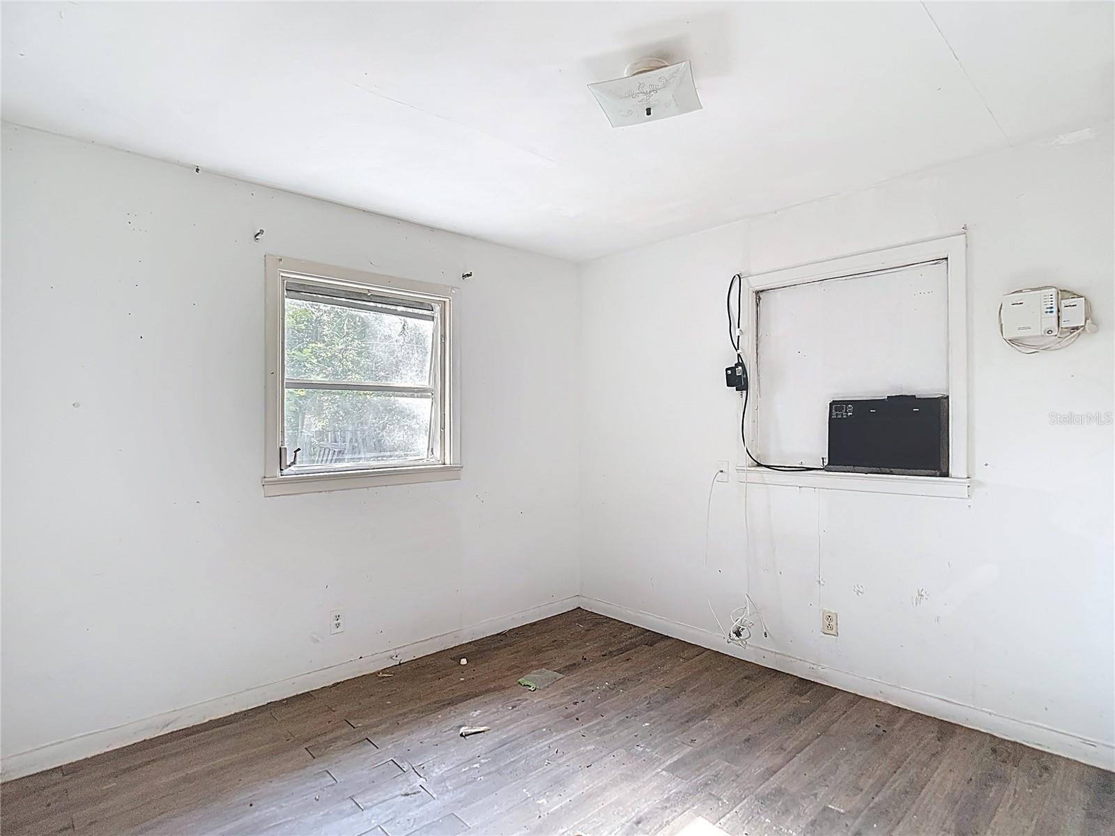 6420 & 6426 OELSNER ST — photo 57