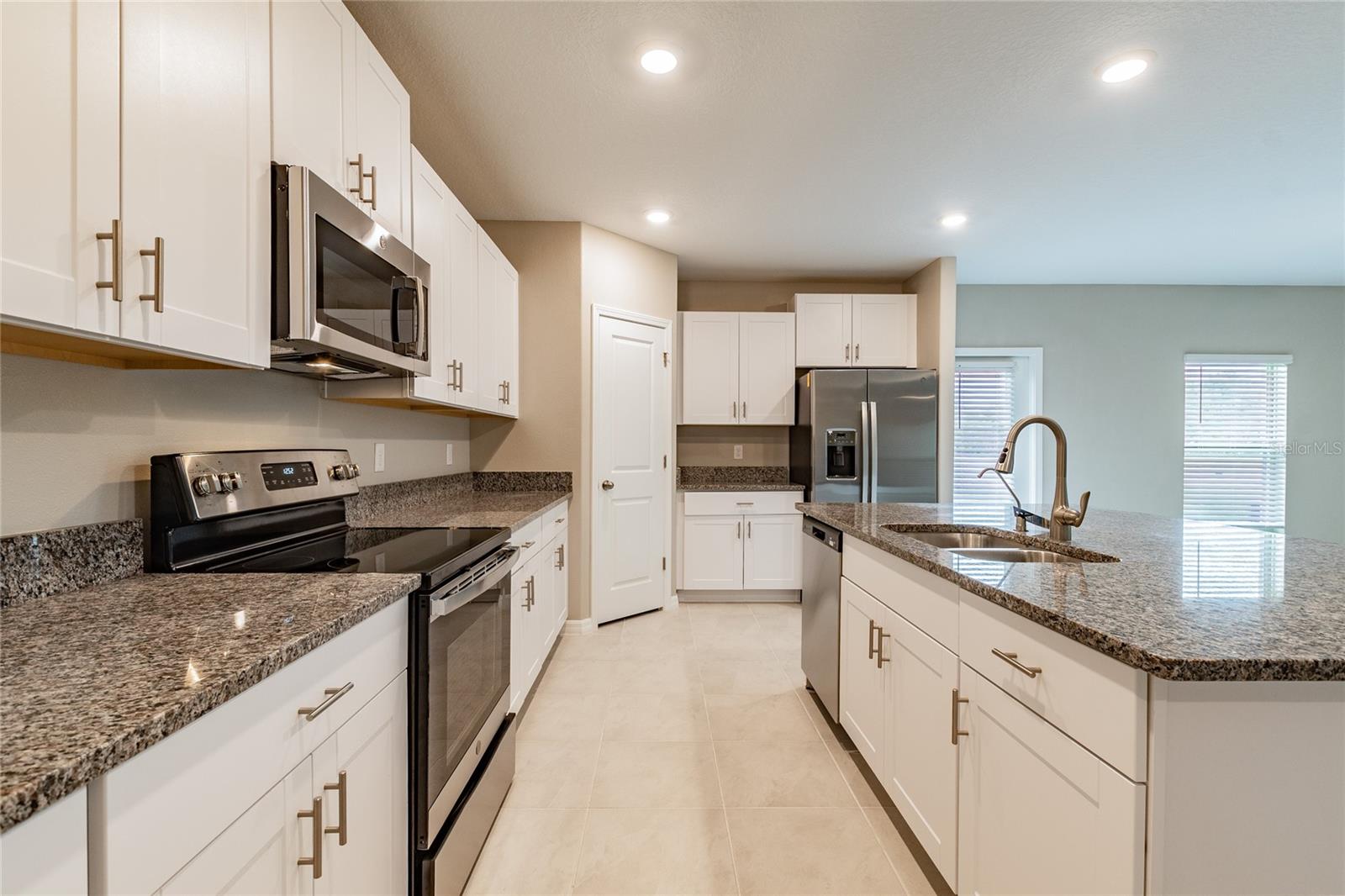 15515 PEACE RIVER PL — photo 13