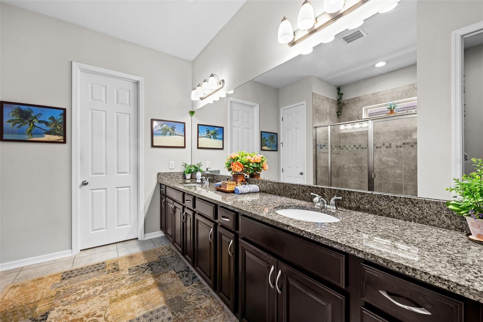 4501 ROLLING GREEN DR — photo 17