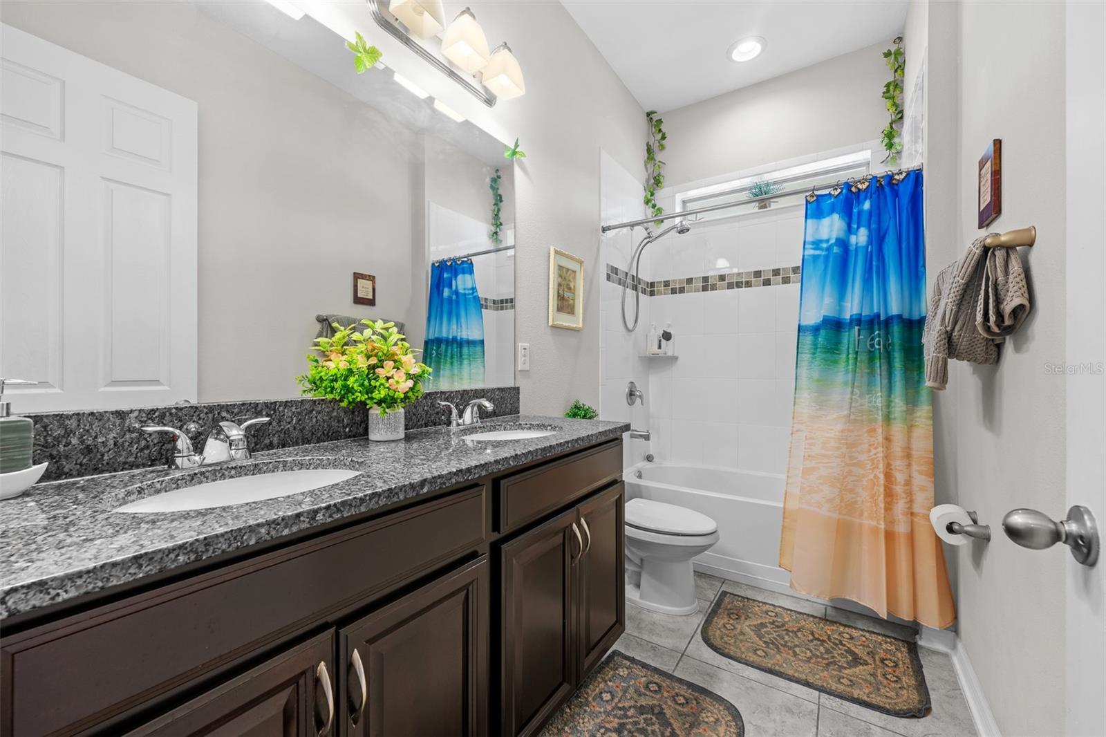 4501 ROLLING GREEN DR — photo 24
